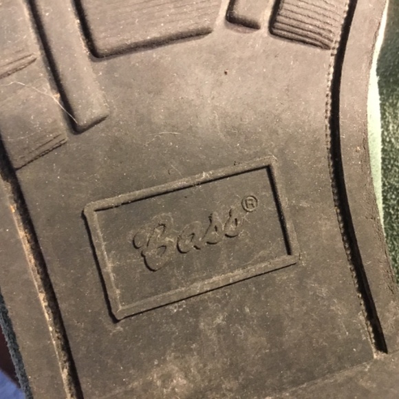 Vintage Bass Boots Women's 7.5 M Ankle Booties Green Suede Almond Toe Lace Up - Picture 8 of 9